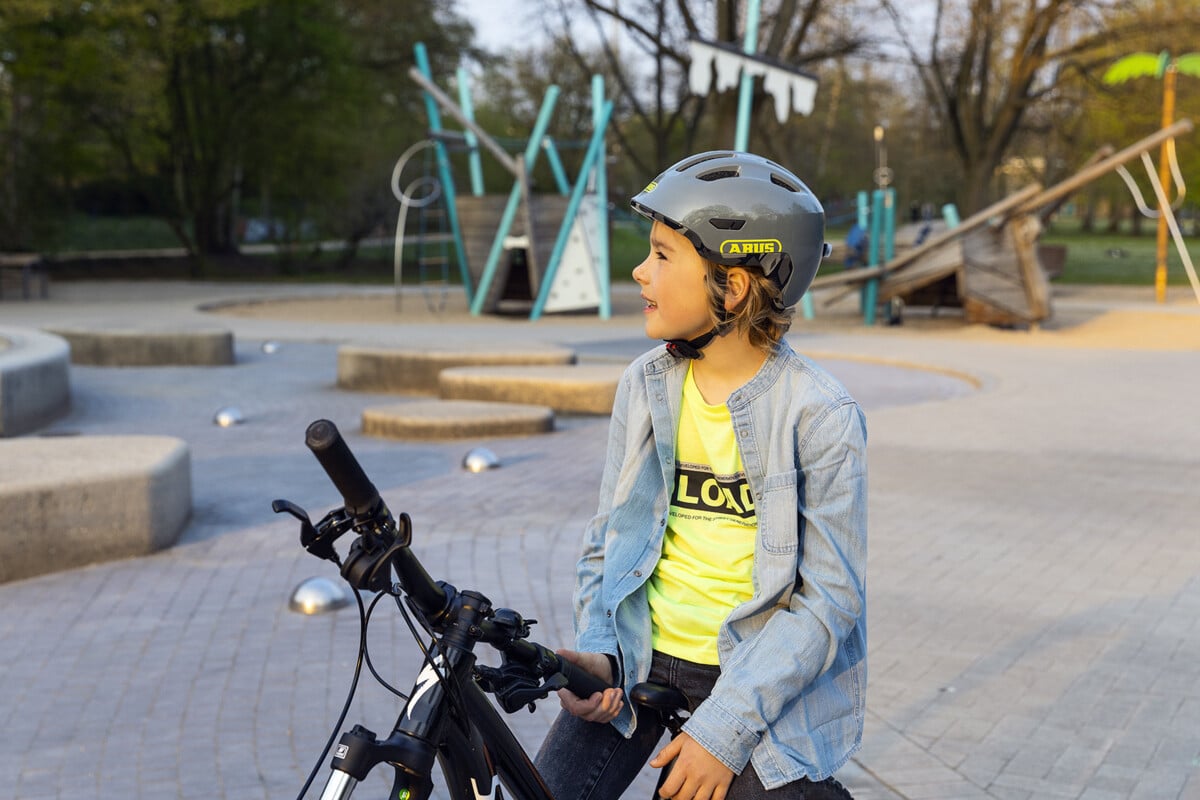 Abus Smiley 3.0 ACE LED royal purple vel.M (50-55cm)