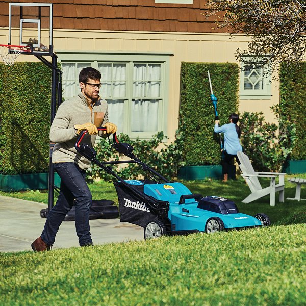 Akumulátorová kosačka Makita DLM539Z s 530 mm Li-ion LXT 2x18V bez batérie