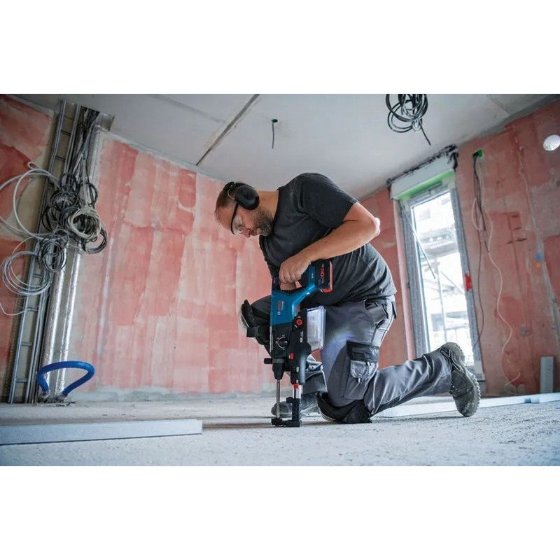 BOSCH PRO GBH 18V-28 D Akumulátorové vrtací kladivo s SDS plus (0.611.919.003)