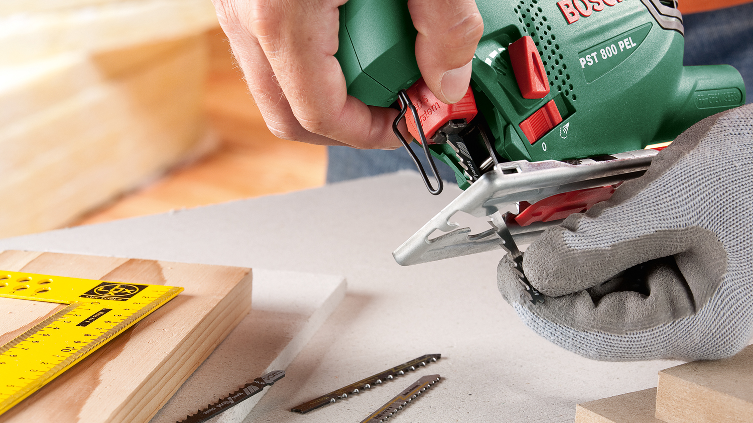 Bosch PST 800 PEL CT + 10 pílových listov (0.603.3A0.101)