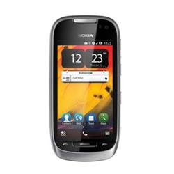 BUNDLE Nokia Nokia 701 Light Silver + Nokia C1-01 Warm Grey ZDARMA