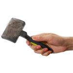 Buster Coat Brush samočistiaca mäkká kefa S