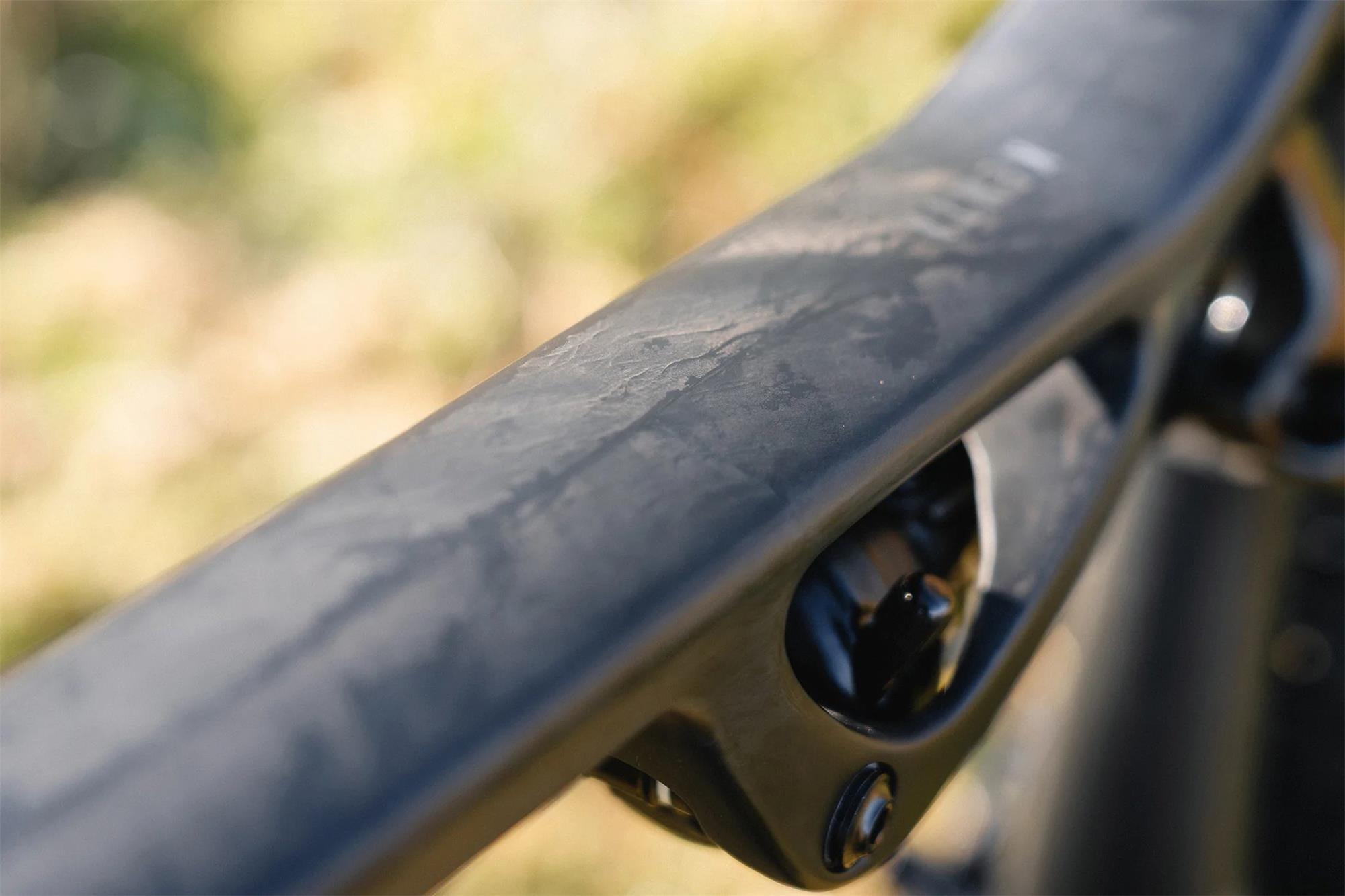 Celoodpružené kolo MMR KENTA 10 - Carbon N Chrome - vel.M / 2024