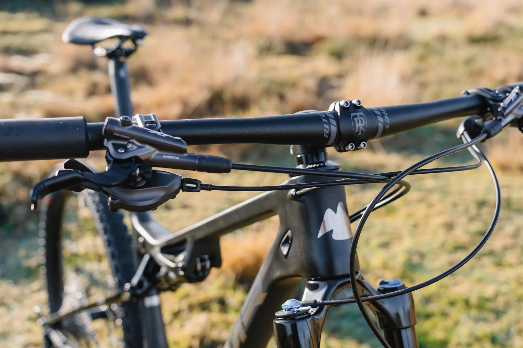 Celoodpružené kolo MMR KENTA 10 - Carbon N Chrome - vel.S 24/2025
