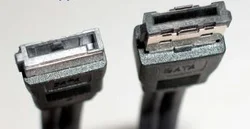 DATOVY KABEL eSATA-SATA délka 1,5m