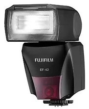 Fujifilm blesk EF-42 externí (záblesková jednotka)
