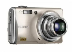 FUJIFILM FinePix F80EXR,12MPix,střírbná,10x zoom