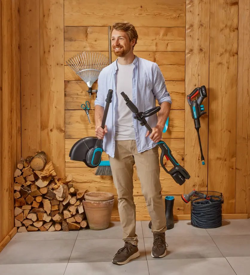 Gardena 14703-20 Akumulátorový vyžínač PowerTrim 30/18V P4A - set