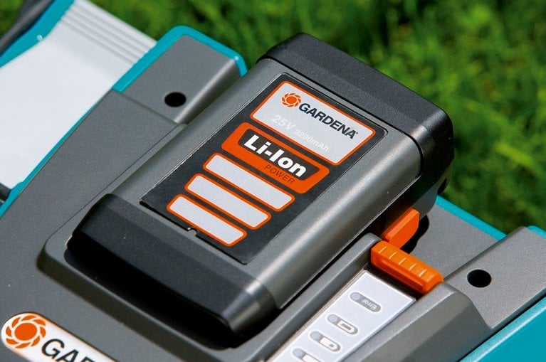 GARDENA 4025-20 Akumulátorová vřetenová sekačka 380 Li