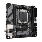 GIGABYTE B650I AX
