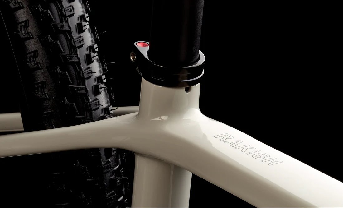 Horský bicykel MMR RAKISH 00 - Light Grey N Black - veľkosť S 25/2026