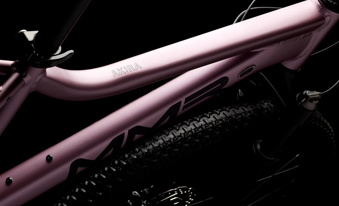 Horský bicykel pre ženy MMR AKIRA 27,5" 00 - Metallic Lilac - veľkosť XS 25/2026