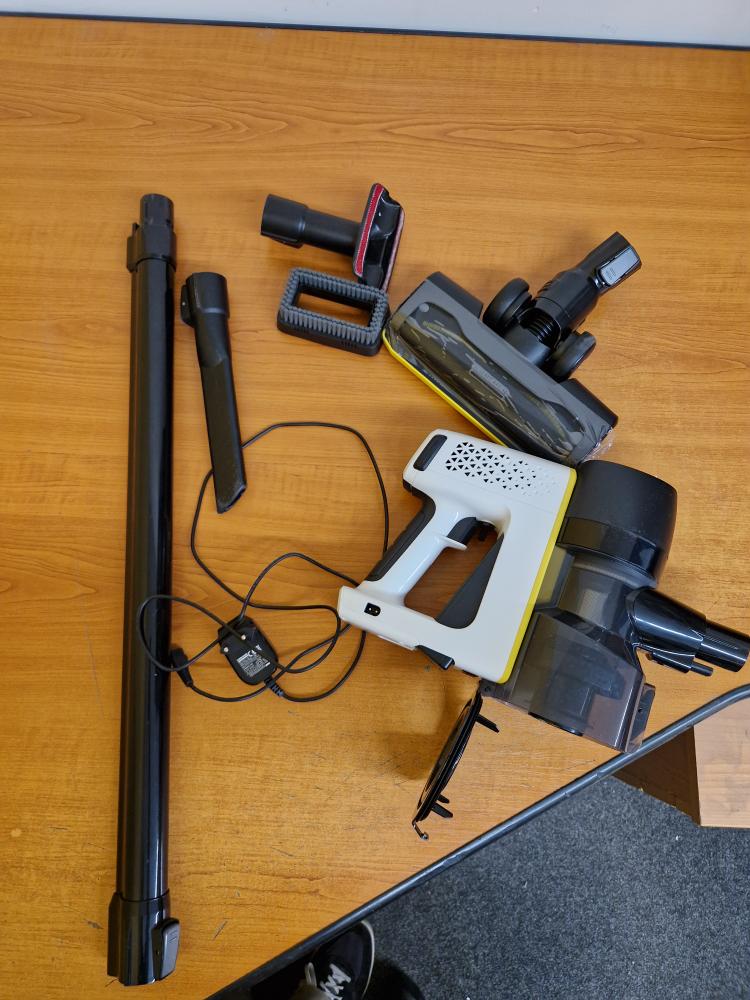 Kärcher Aku tyčový vysavač VC 4 cordless myhome