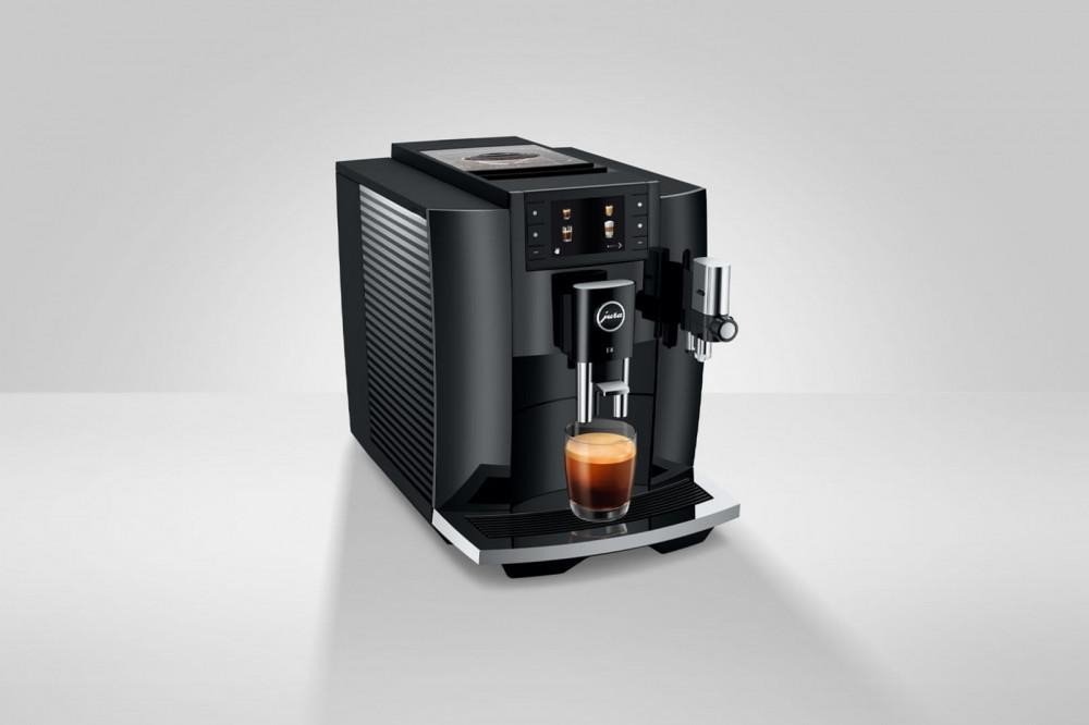 Kávovar Jura E8 Piano Black