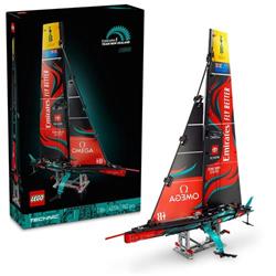 LEGO Technic Yacht Emirates Team New Zealand AC75 42174