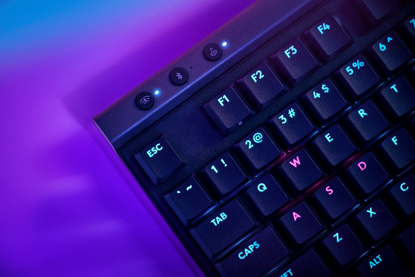 Logitech G515 TKL LIGHTSPEED, černá, bezdrátová