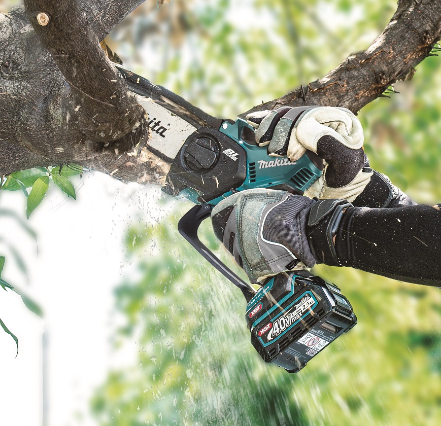 MAKITA Aku prořezávací pila 150 mm Li-ion XGT 40V,bez aku