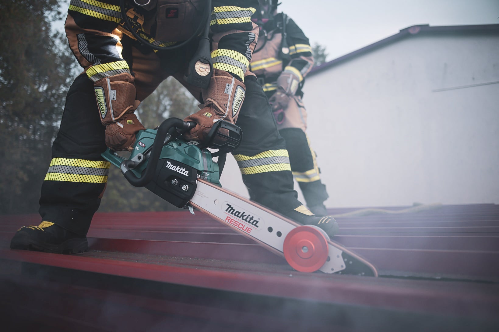 MAKITA Aku záchranářská řetězová pila Li-ion XGT 40V, bez aku Z