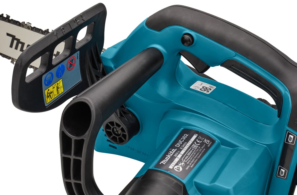 MAKITA DUC302Z Akumulátorová reťazová píla Li-on, lišta 30 cm, bez batérie LXT