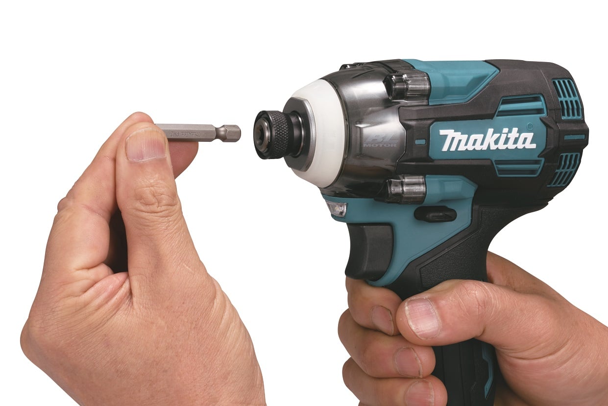 Makita TD004GD201 Akumulátorový rázový uťahovák 1/4" Li-ion XGT 40V/2,5Ah, Makpac