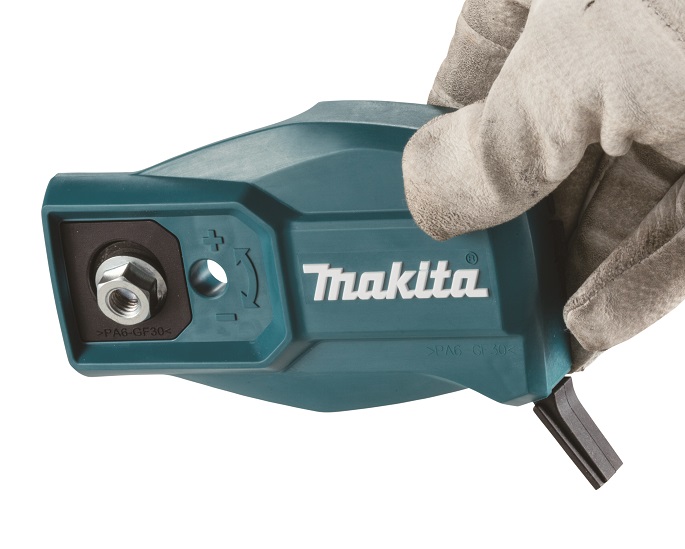 MAKITA UA004GZ Akumulátorová teleskopická píla na odvetvovanie Li-ion XGT 40 V, bez akumulátora Z