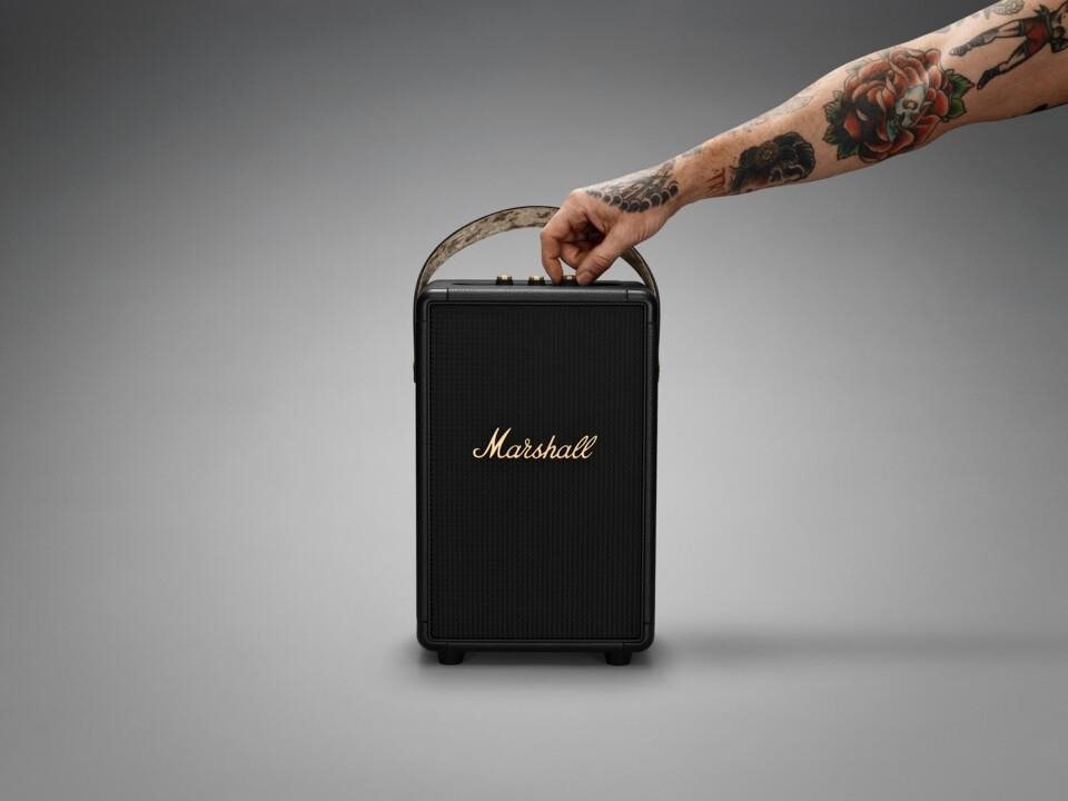 Marshall Tufton Black and Brass, černý