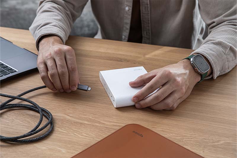 Multifunkčná powerbanka Epico 26800 mAh s podporou PD – biela