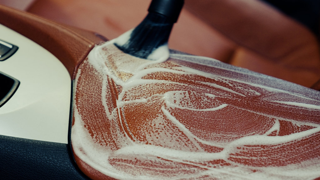 Nasiol LEATHER CLEANER pěnový čistič kůže, 250g