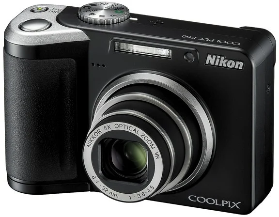 NIKON COOLPIX P60 - 8,1 MP, 5x zoom VR