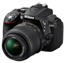 Nikon D5300 + 18-55 VR II AF-S DX (VBA370K003)