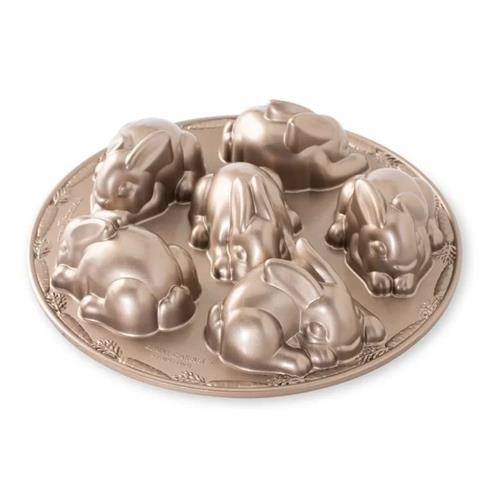 Nordic Ware Mini bábovky Malí králíčci plás se 6 formičkami 4 1/2cup karamelová