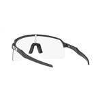 OAKLEY SUTRO LITE - MATNÝ KARBÓN / ČÍRY FOTOCHROMATICKÝ