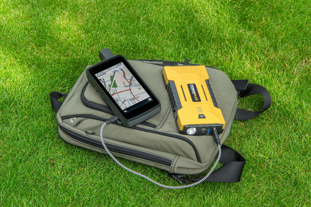Powerplus POWX4255 - JUMP STARTER 3-IN-1 700A/12000MAH/12V