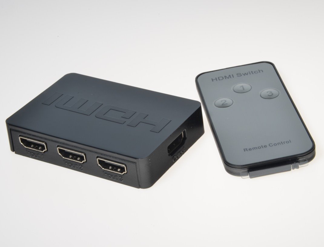 Prepínač HDMI PremiumCord 3:1 plastový s diaľkovým ovládaním
