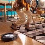 Robotický vysávač iRobot Roomba Combo j7 s mopom, HEPA filtrom, automatickým nabíjaním, automatickým vyprázdňovaním, navigáciou vSLAM