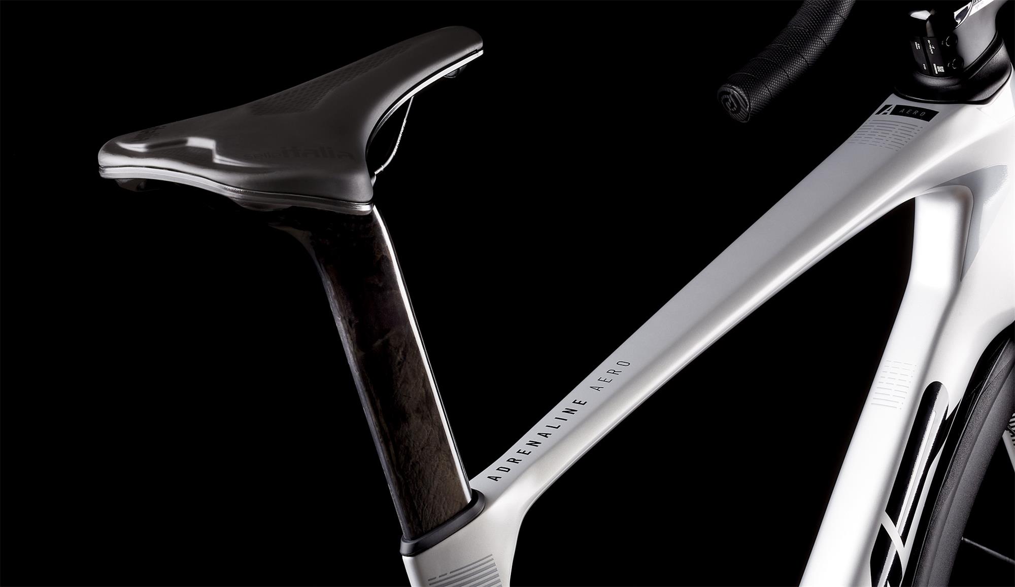 Silniční kolo MMR ADRENALINE AERO 10 - Silver N Black - vel.L  24/2025