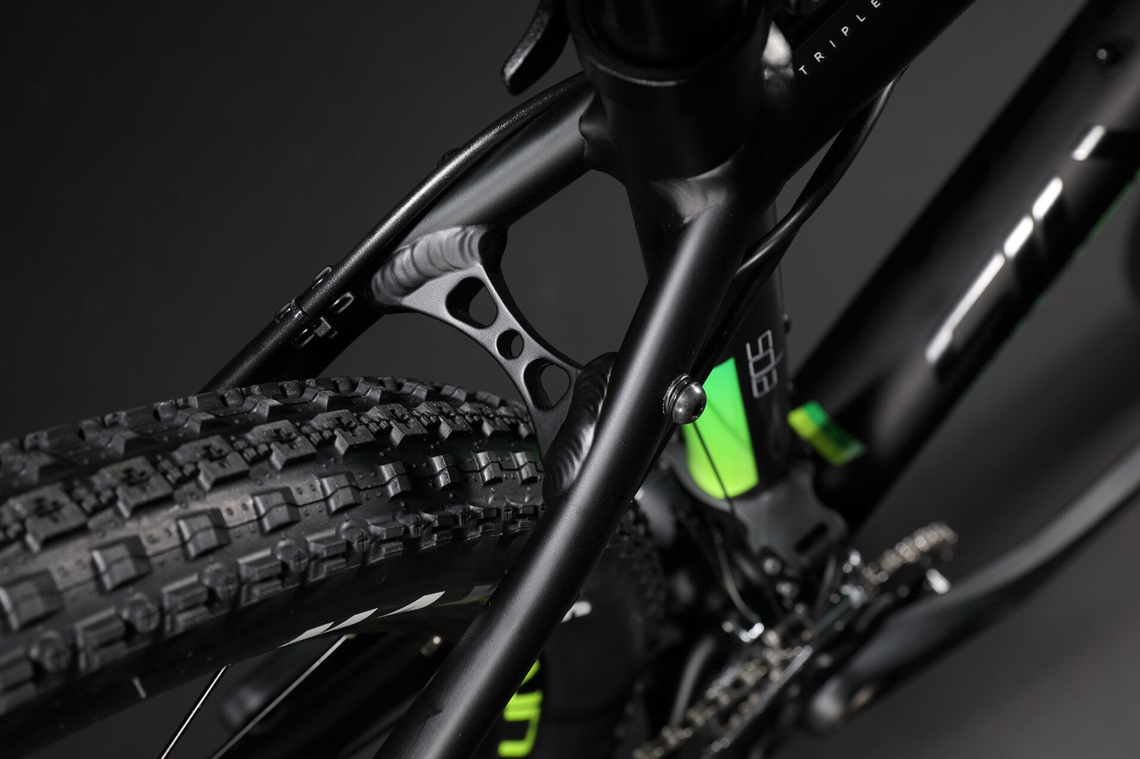 silverback sola 2 price