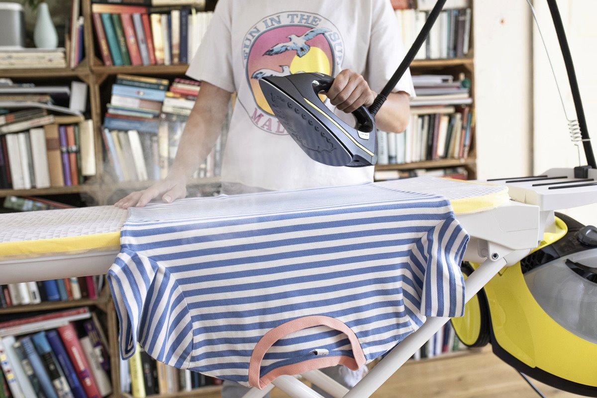 Žehliaci stôl Kärcher AB 1000